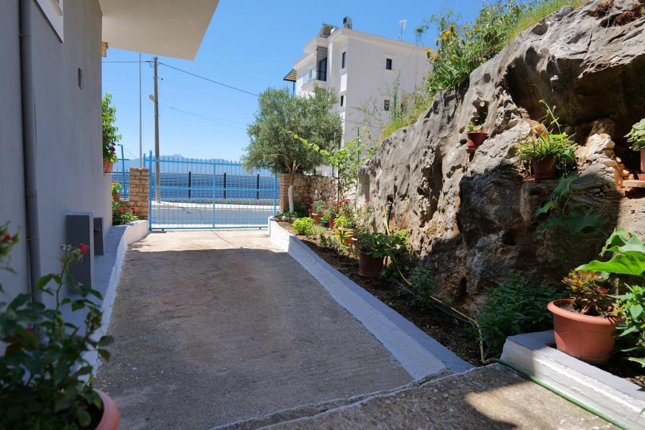 Villa Seventh Heaven Sarandë Eksteriør billede